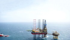 Giàn khoan PV DRILLING III 10 năm liên tục vận hành an toàn