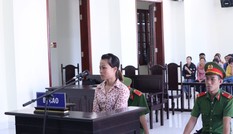 Vợ dùng dao đâm vào cổ chồng vì bị đánh vô cớ