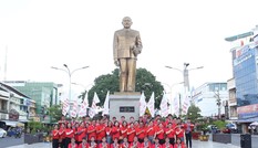 Nhiều hoạt động ý nghĩa của Hành trình Đỏ tại quê hương Bác Tôn