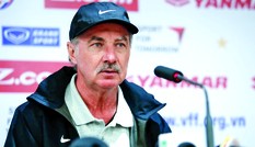 Chuyện chưa kể về HLV Alfred Riedl
