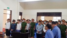 Đại ca cùng 27 đàn em nổ súng 'huyết chiến' tại tiệm cầm đồ ra hầu tòa