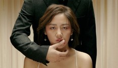 Văn Mai Hương bật khóc, ôm chặt người đàn ông bí ẩn trong teaser MV “Đốt”