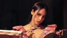 Tưởng là nữ chính ngôn tình, hóa ra CARA chỉ là “bóng đèn” trong MV mới