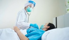 Tán tỉnh bệnh nhân COVID-19 không được, nhân viên trong bệnh viện tấn công bệnh nhân