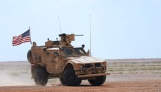 Xe quân sự Nga đâm xe bọc thép Mỹ đang tuần tra tại Syria