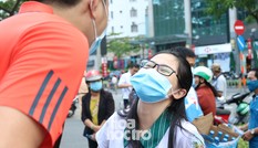 TP.HCM: Teen đến sớm dự kì thi tốt nghiệp THPT Quốc gia có một không hai trong lịch sử