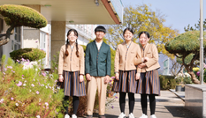 Hàn Quốc: Nhiều trường cho học sinh mặc đồng phục lấy cảm hứng từ hanbok từ tháng 11
