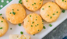 Loạt món ăn vặt được “mix&match” với phô mai có thể làm bạn “thiếu nghị lực” ngay tức thì