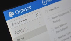 Microsoft thừa nhận hacker có thể đã đọc email Outlook