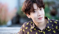 Trong thế giới fangirl: Jung Hoseok là chàng hoàng tử nhỏ của riêng em