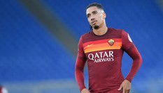 AS Roma ép giá, Smalling cay đắng trở lại M.U