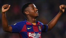 Tái thiết Barcelona, HLV Koeman tính chuyện 'trói chân' tiền đạo 17 tuổi