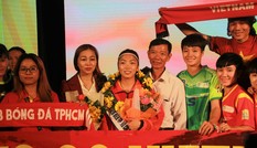 Cầu thủ Huỳnh Như nhận danh hiệu ‘Công dân trẻ tiêu biểu TPHCM’