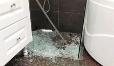 4 kinh nghiệm để kính cường lực không gây họa trong nhà