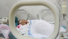Giãi bày nhói lòng của mẹ trẻ 9X gửi con đi ăn sáng rồi bỏ lại