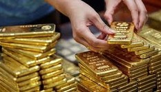 Giá vàng bất ngờ giảm mạnh