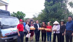 Hỗ trợ 1.200 suất quà cho người dân vùng lũ