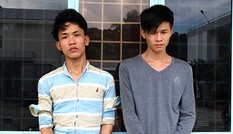 Xông vào nhà đòi nợ vợ, đâm gục chồng
