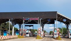 Đến tận nhà dân phát tờ rơi về trạm BOT Biên Hòa