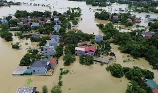 24 thôn xóm tại huyện Chương Mỹ vẫn bị ngập do mưa lũ