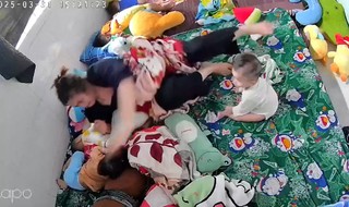 Clip: Bảo mẫu ở Tiền Giang hành hạ trẻ em dã man gây phẫn nộ