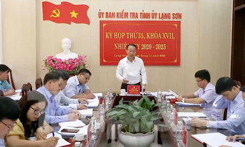 Ủy ban Kiểm tra tỉnh ủy Lạng Sơn xem xét vi phạm của tổ chức, cá nhân có dấu hiệu vi phạm.