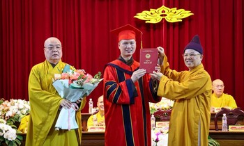 Trao bằng tiến sĩ Phật học đầu tiên của Học viện Phật giáo Việt Nam tại Hà Nội