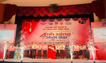 Trao giải Hội thi ‘Ánh sáng thời đại’ năm 2022