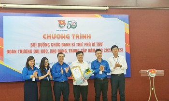 Bồi dưỡng nghiệp vụ cho Bí thư, Phó bí thư các trường đại học, cao đẳng, trung cấp tại TP. HCM