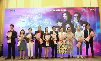 NSND Trọng Trinh trở thành ông bố vũ phu nhất năm