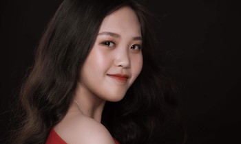 Nữ sinh Ngoại giao 'đa nhiệm' với thành tích siêu khủng