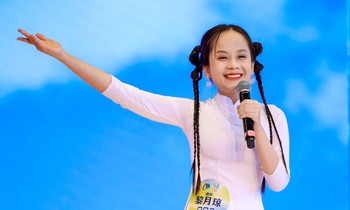 Nữ sinh trường THPT chuyên Ngoại ngữ giành giải Nhì cuộc thi Nhịp cầu Hán ngữ tại Trung Quốc