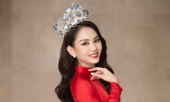 Lần đầu tiên có Hoa hậu đấu giá vương miện chỉ sau một tháng, nghe lý do ai cũng xúc động