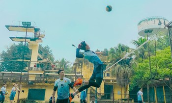 Ước mơ trở thành cầu thủ bóng chuyền chuyên nghiệp của chàng thủ khoa cao 1m84