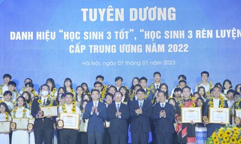 Tuyên dương 83 ‘Sinh viên 5 tốt’ cấp T.Ư năm 2022