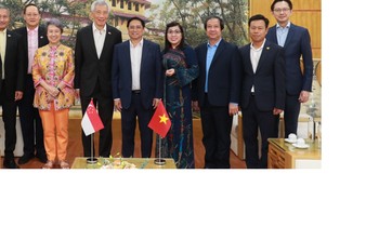 Thủ tướng Việt Nam - Singapore truyền cảm hứng học tập cho sinh viên