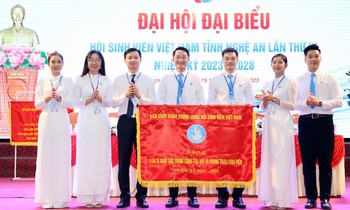 Sinh viên Nghệ An nêu cao khẩu hiệu ‘Khát vọng - Bản lĩnh – Sáng tạo - Hội nhập’