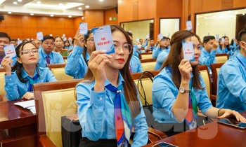 Những hình ảnh xinh tươi của nữ đại biểu tại Đại hội Đoàn TNCS Hồ Chí Minh TP. HCM lần thứ XI