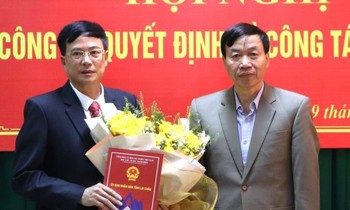 Lai Châu công bố các quyết định về công tác cán bộ