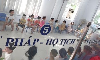 Thông tin mới vụ con trẻ phải 'học nhờ' trụ sở phường vì trường mầm non bị đình chỉ hoạt động