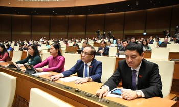 Quốc hội quyết cho chuyển nguồn chương trình mục tiêu sang năm 2024