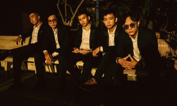Sau bao ngày chờ đợi, album đầu tay của Chillies đã được ấn định ngày "ship tận tay" fan