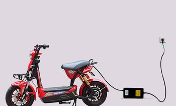 Cảnh báo nguy cơ cháy, nổ khi sạc xe điện, teen cần làm gì để đảm bảo an toàn?