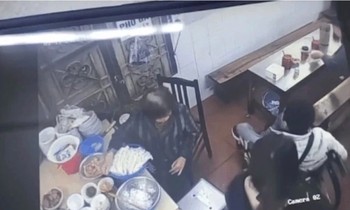 Vụ tố 'đuổi khỏi quán phở vì ngồi xe lăn': TikToker không làm việc với cơ quan chức năng