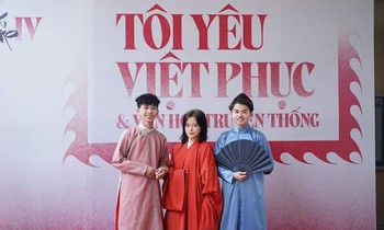 Bạn con trẻ TP. Hồ Chí Minh yêu thích thưởng thức không khí văn hóa truyền thống truyền thống lâu đời Việt Nam