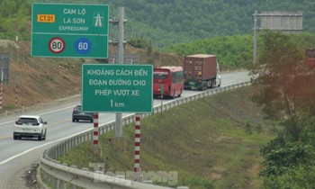Sau phản ánh, cơ quan chức năng sẽ lắp đặt hệ thống camera giám sát trên cao tốc Cam Lộ - La Sơn