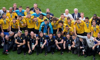 Các member team tuyển chọn Bỉ nhận HCĐ World Cup 2018.