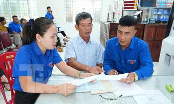 'Ai cũng vui vẻ vì thủ tục được giải quyết nhanh gọn'