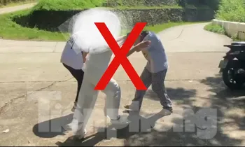Các video ghi lại cảnh các nữ sinh Lạng Sơn đánh nhau.