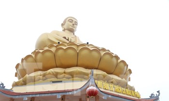 Chiêm ngưỡng tượng Phật lớn nhất Bắc Trung Bộ